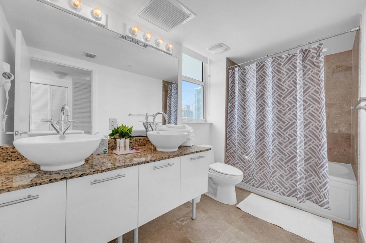 Iconic 2 Bedroom Loft Brickell-Stunning Views Miami Exterior foto